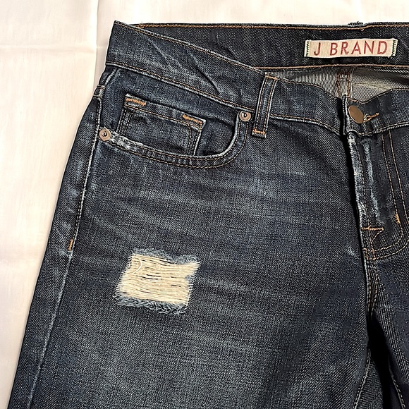 J BRAND Aidan Distressed Low Rise Boyfriend Fit Jeans (Ringer) // Size 24 - Picture 5 of 15